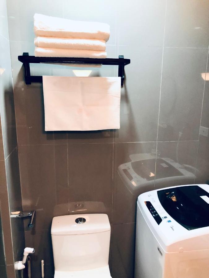 Air Residence 1Br With Balcony Free Netflix And Disney Plus Manila Exteriör bild